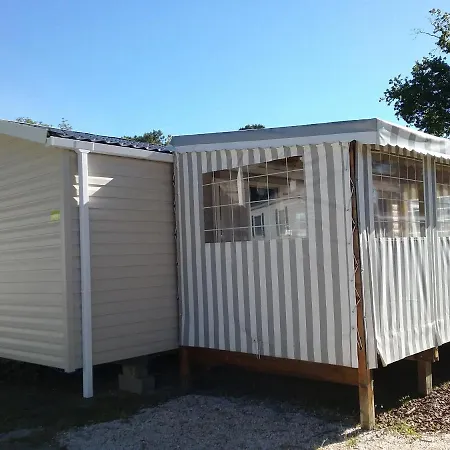 Camping 4* La Pignade Camping *